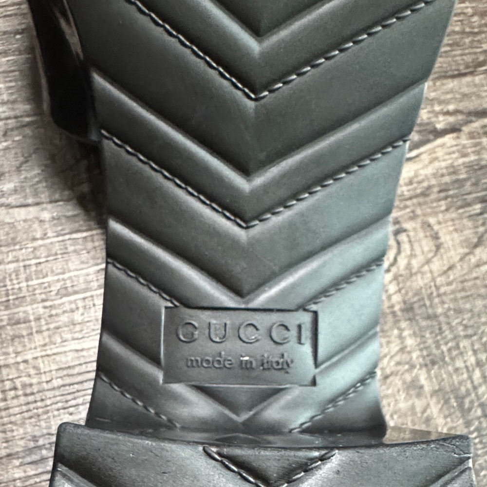 Gucci Glossy Black Women's Sandals - Picture 6 of 11